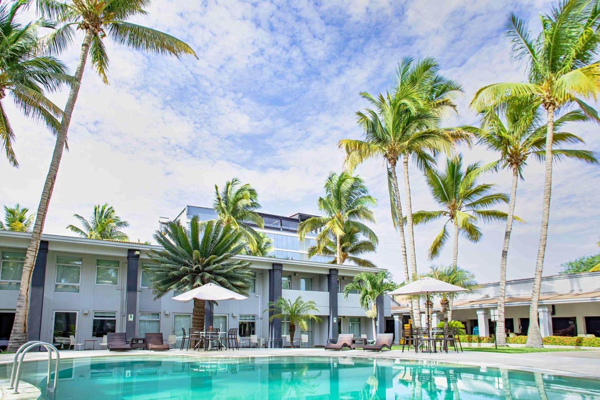 ホテル Casa Andina Premium ピウラ エクステリア 写真